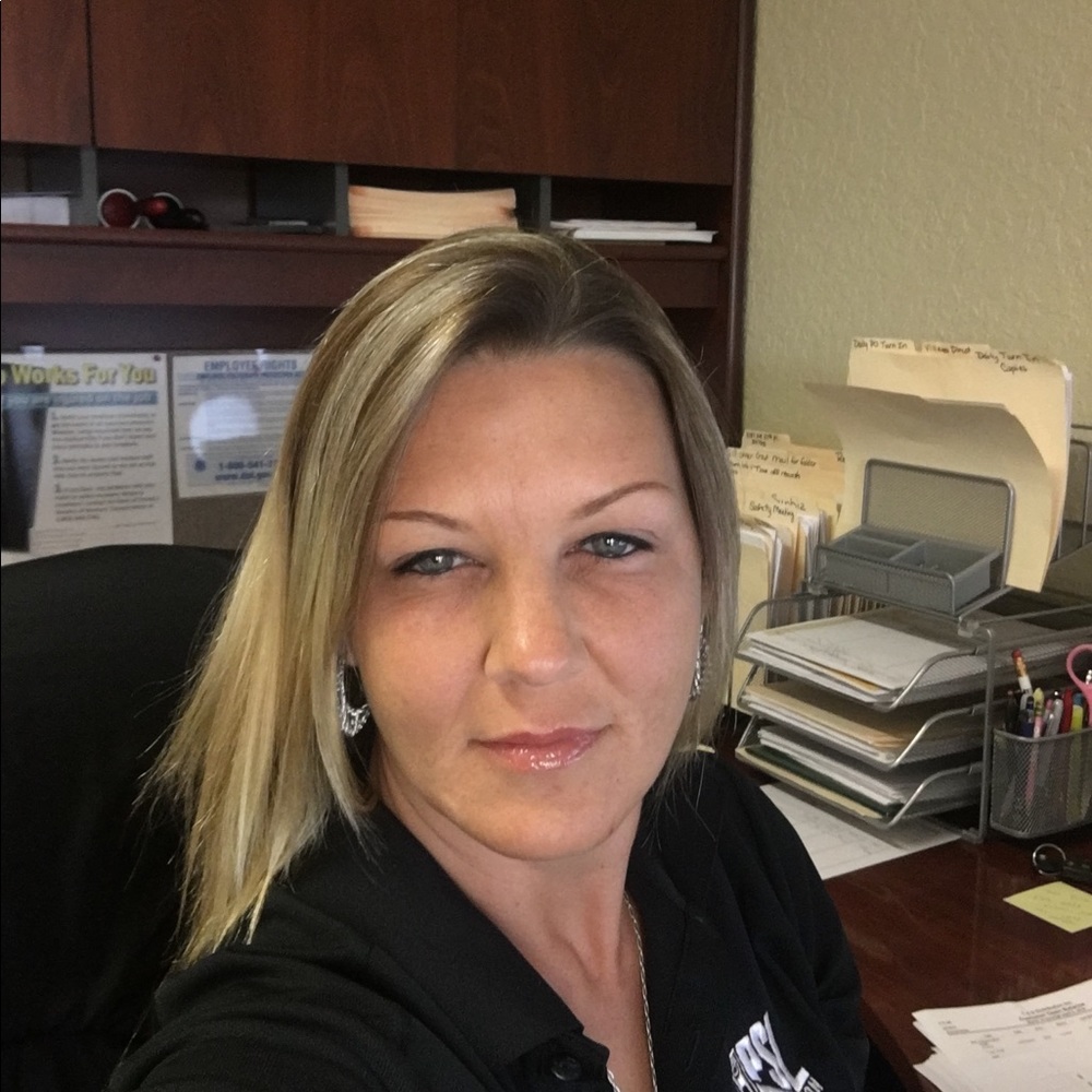Meet your Posher, Angela
